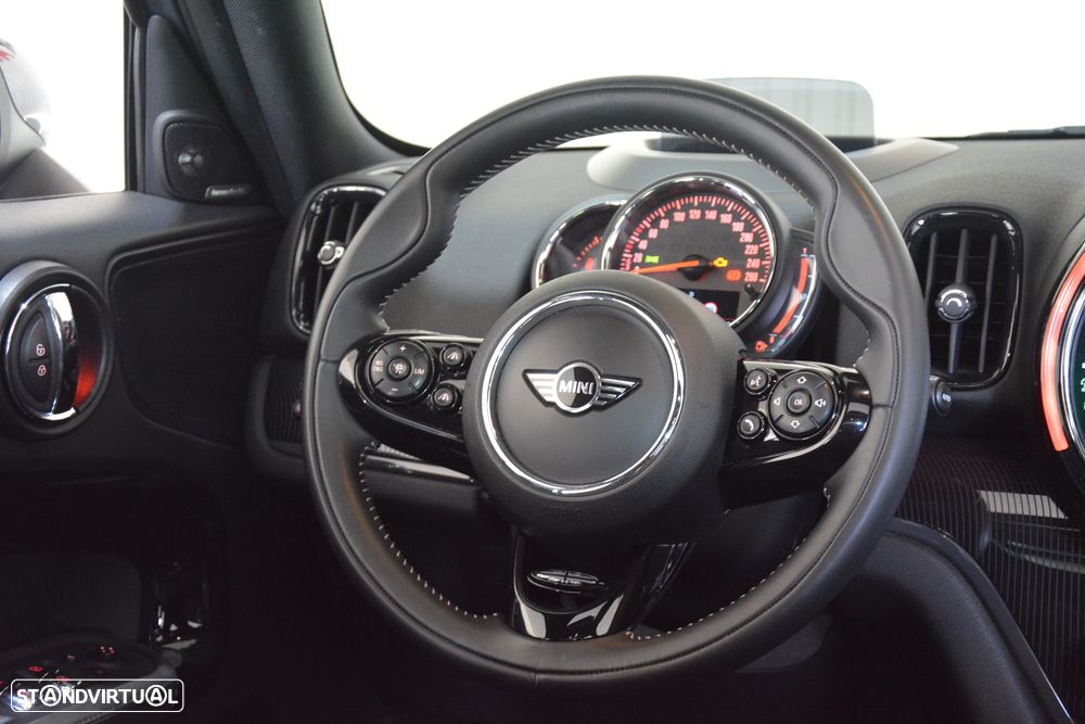 MINI Countryman Cooper SE ALL4 Auto - 23