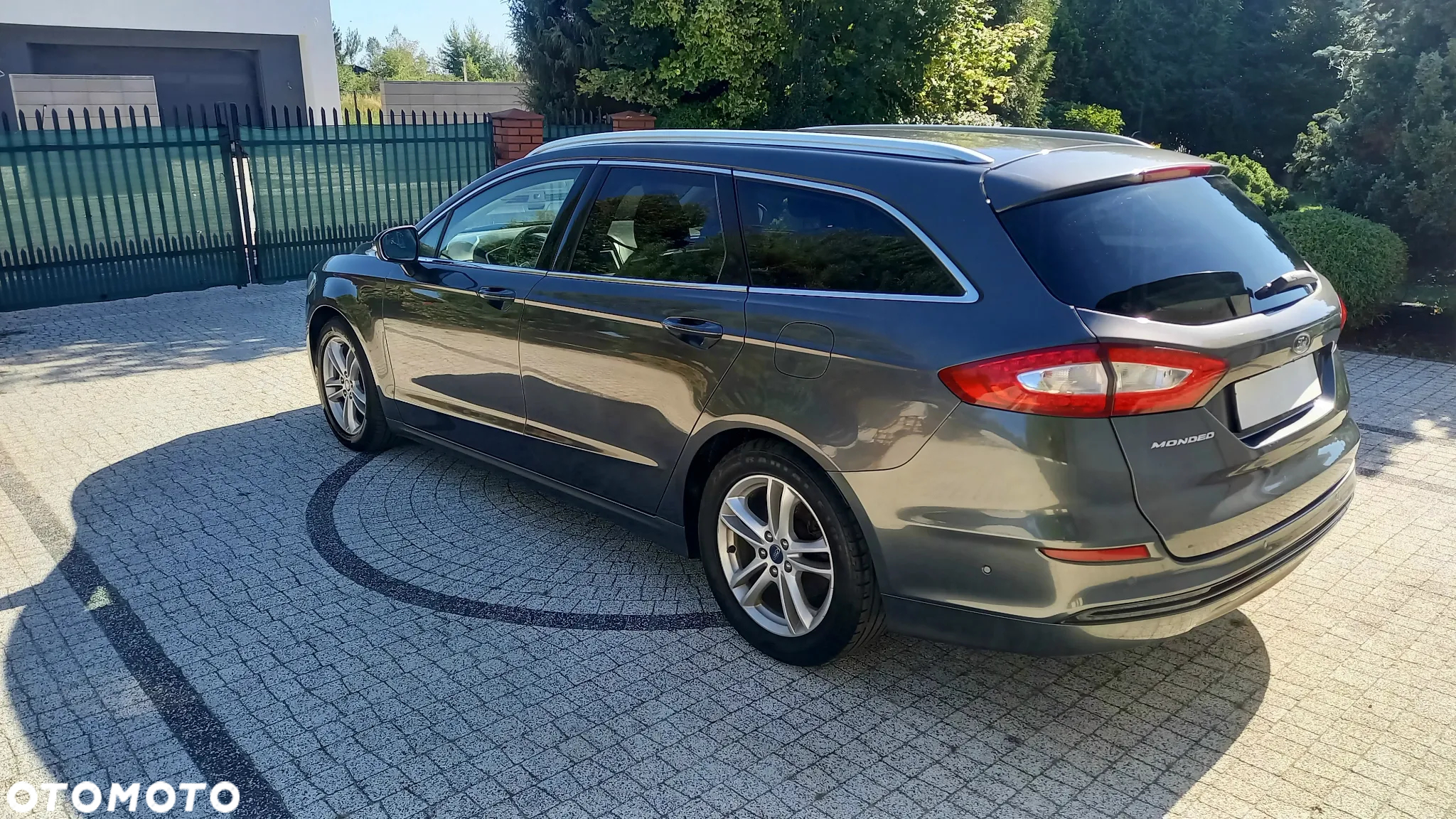 Ford Mondeo - 10