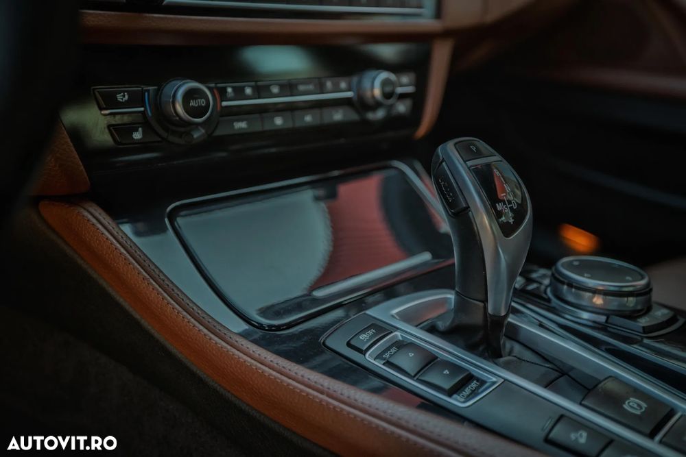 BMW Seria 5 530d xDrive AT - 4
