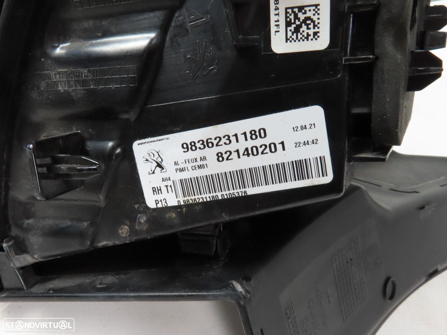 Conjunto farolins Trás Seminovo/ Original PEUGEOT 3008 SUV (M_) 9836231280 / 983... - 11