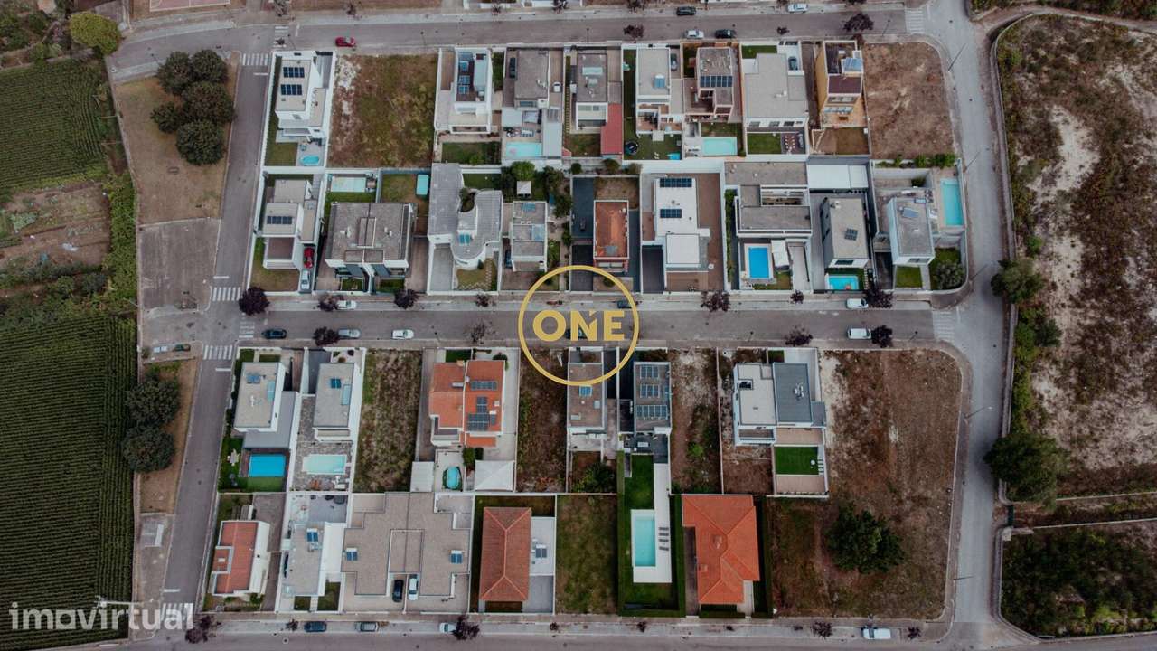Lote para Moradia com Projeto Anteriormente Aprovado | Beiriz – Póvoa - Grande imagem: 2/10