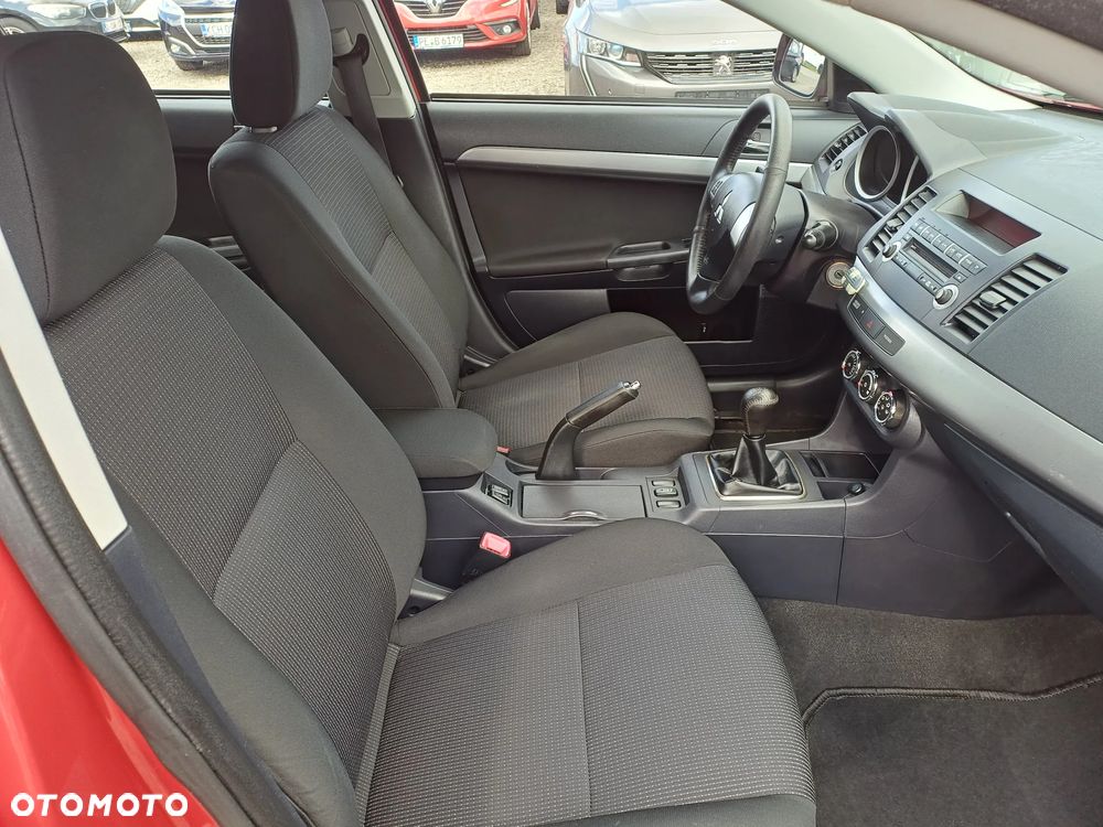 Mitsubishi Lancer 1.6 ClearTec Invite - 11