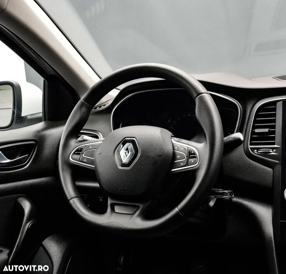 Renault Megane TCe 140 GPF EQUILIBRE - 18