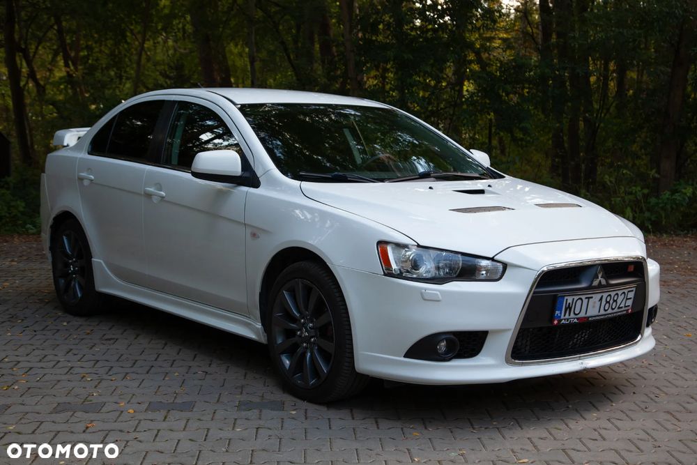Mitsubishi Lancer 2010 photo 5