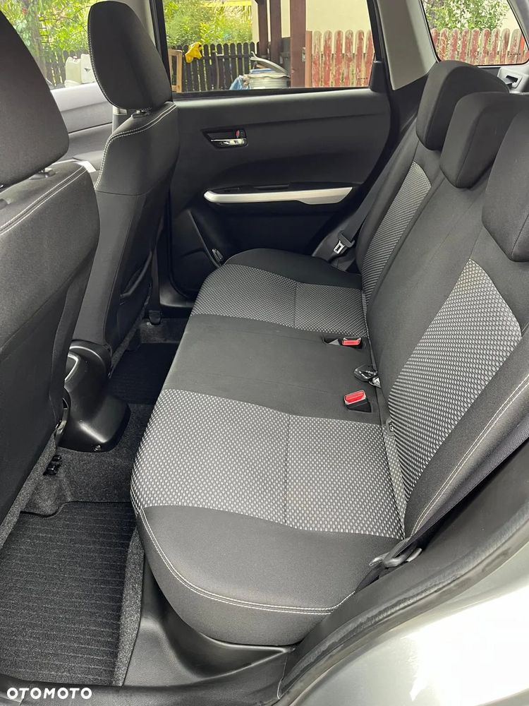 Suzuki Vitara - 11