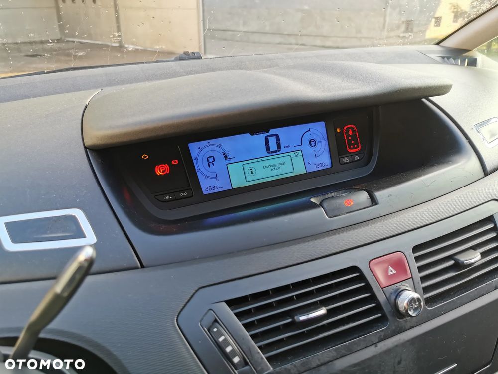 Citroën C4 Grand Picasso 2.0 16V EGS6 Exclusive - 8