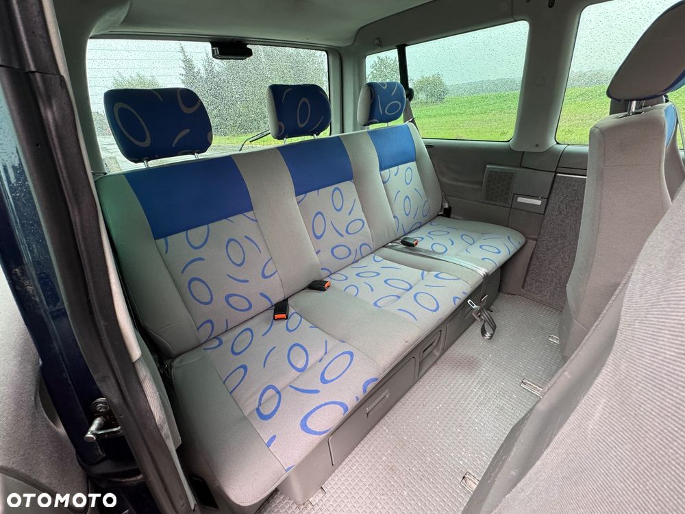 Volkswagen Multivan TDI - 23