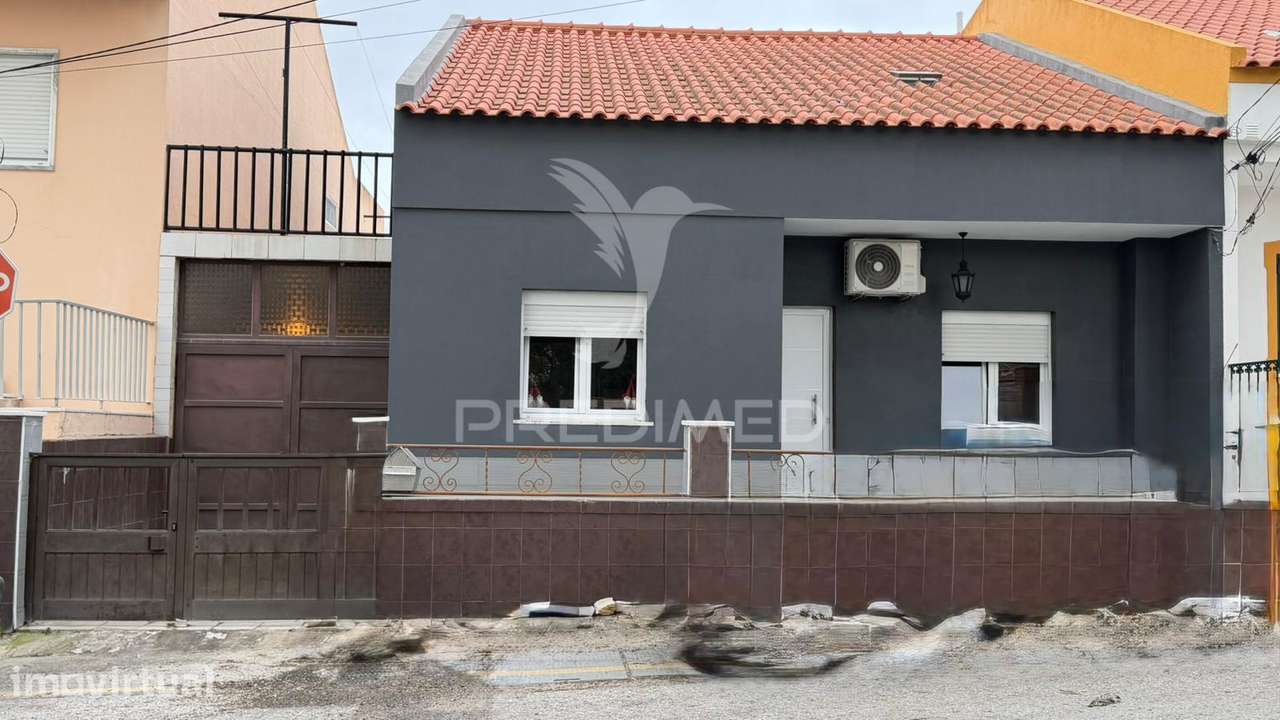 Moradia Bi-Familiar T6 com 182,50m² em Setúbal – Excelente Oportuni... - Grande imagem: 2/40