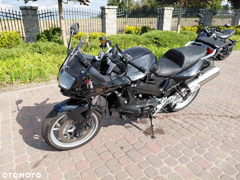 BMW F - 2