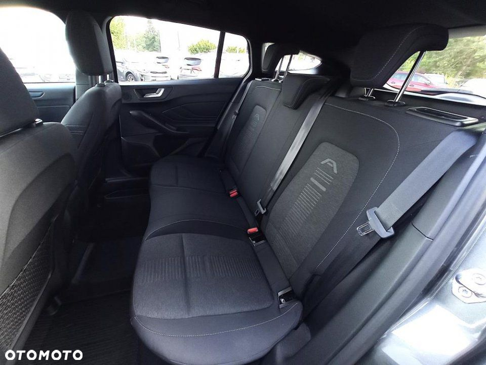 Ford Focus - 13