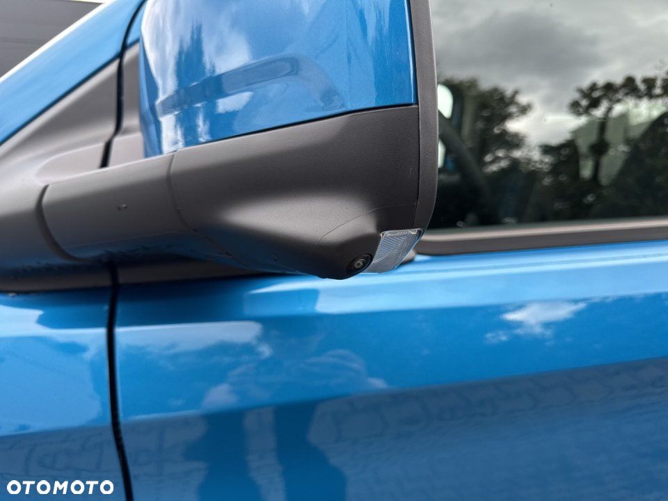 Ford Tourneo Custom - 20