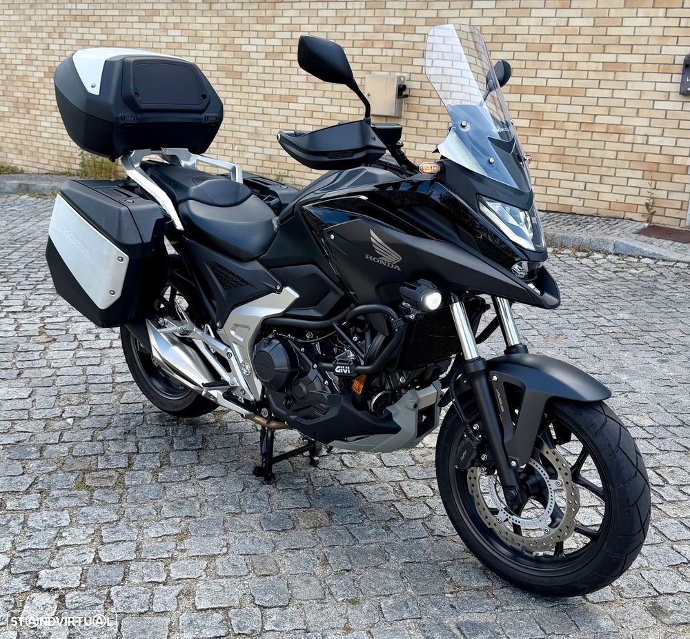 Honda NC750X - 1