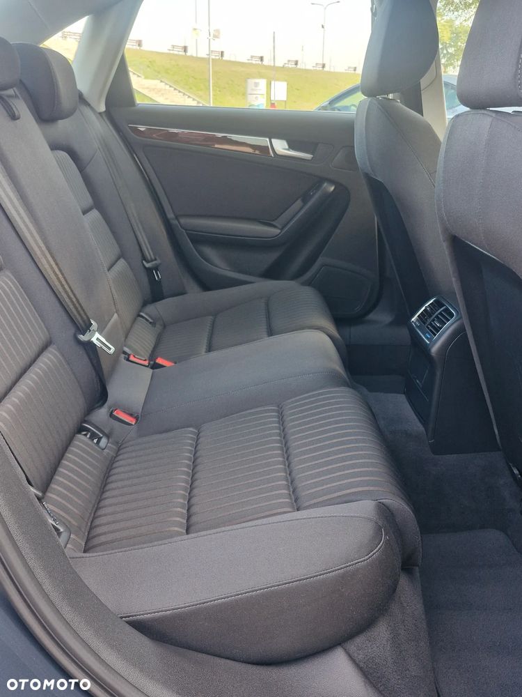 Audi A4 Limousine 2.0 TDI DPF S line Sportpaket - 22