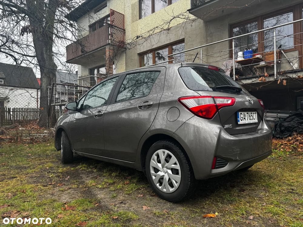 Toyota Yaris 1.5 Active - 2