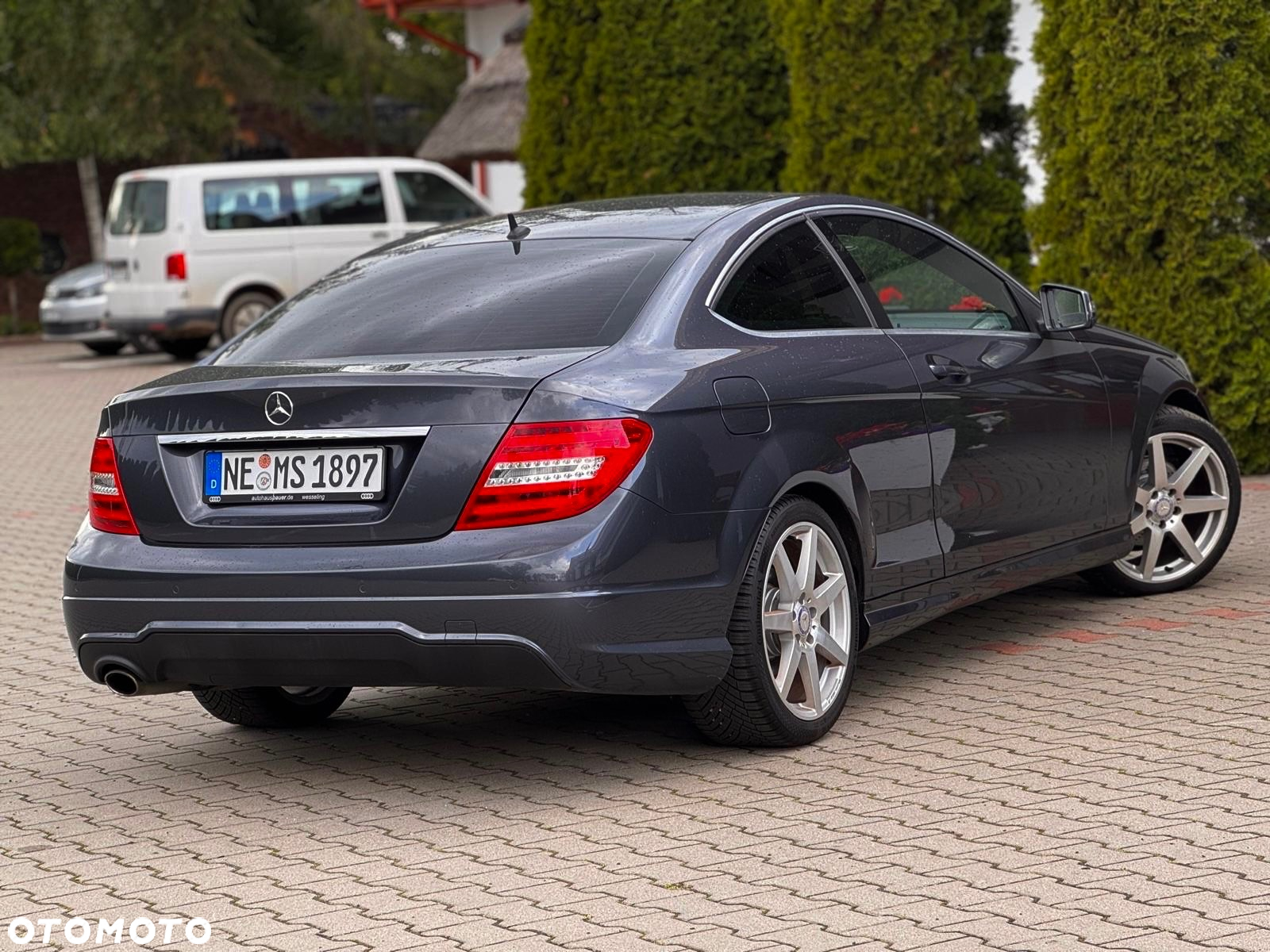Mercedes-Benz Klasa C 180 AMG Line - 25