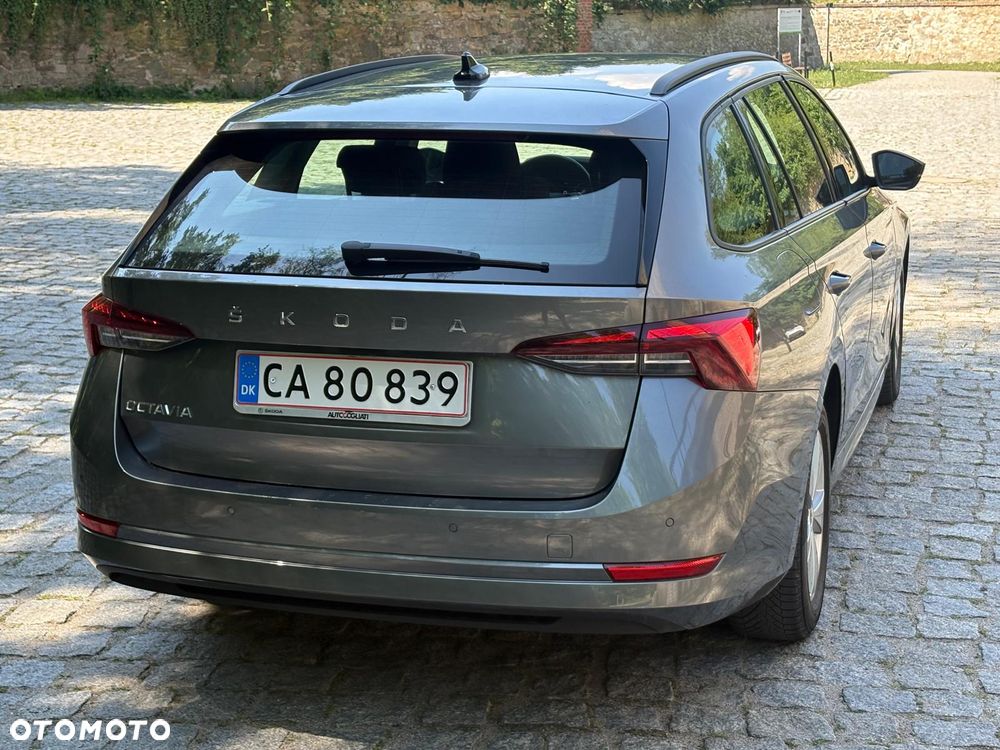 Skoda Octavia 2.0 TDI Ambition DSG - 17