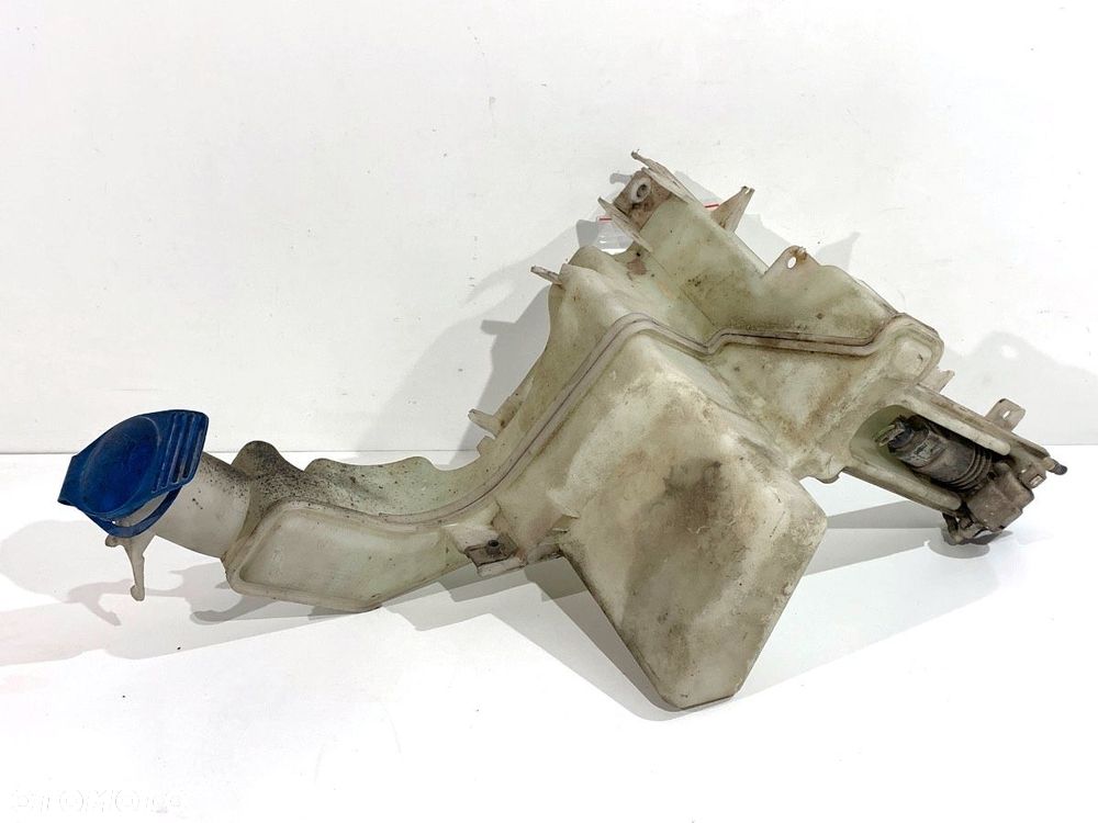 ZBIORNIK SPRYSKIWACZY  VW PASSAT B6 Variant (3C5) 2005 - 2011 2.0 TDI 103 kW [140 KM] olej napędowy - 2