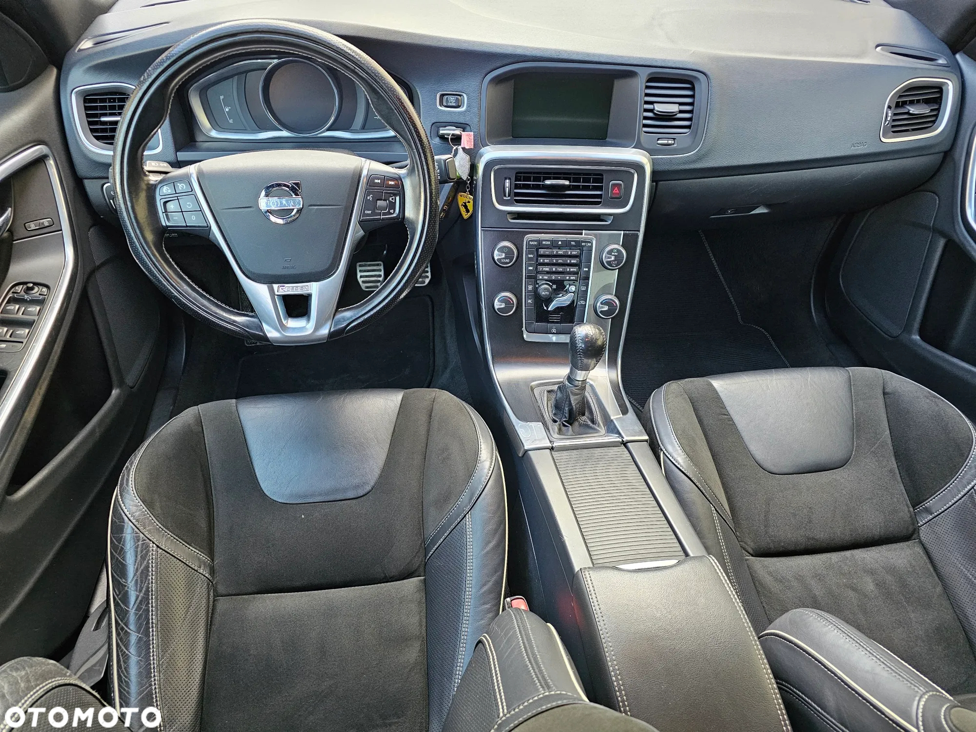 Volvo S60 T3 R-Design Summum - 9