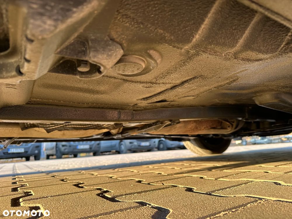 Toyota Auris 1.4 VVT-i Sol - 40