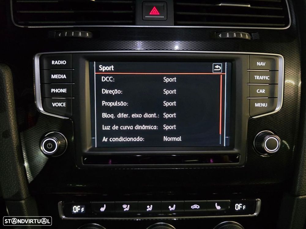 VW Golf 2.0 TSi GTi Performance - 19