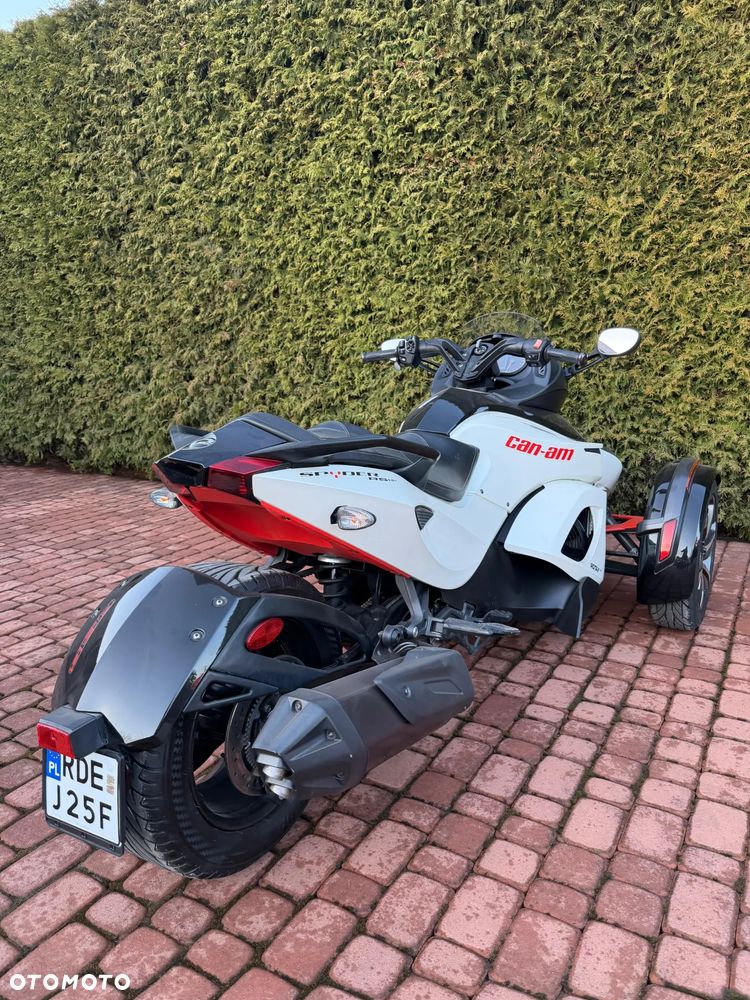 Can-Am Spyder - 4