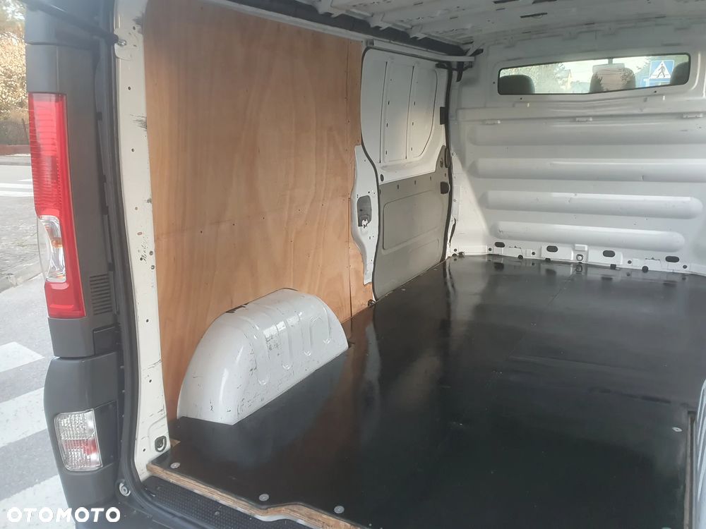 Opel Vivaro - 23