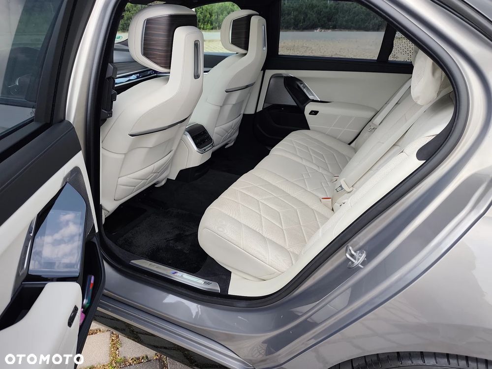 BMW Seria 7 750e PHEV xDrive M Sport sport - 10