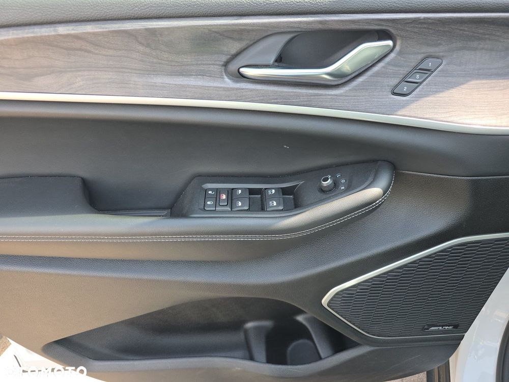 Jeep Grand Cherokee - 11