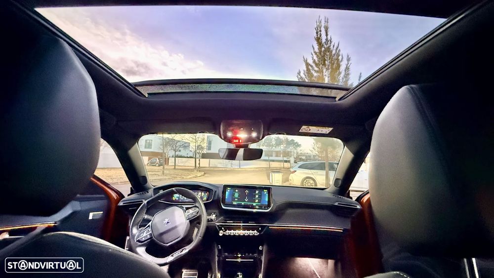 Peugeot e-2008 50 kWh GT Line - 18