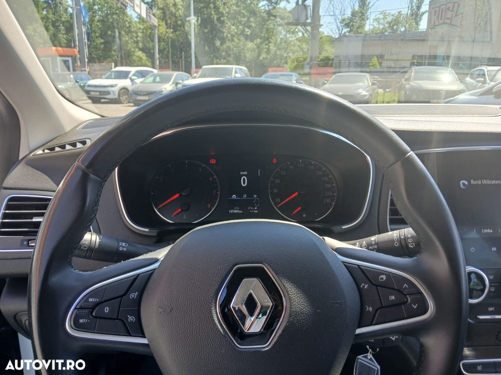 Renault Megane TCe GPF Zen - 9