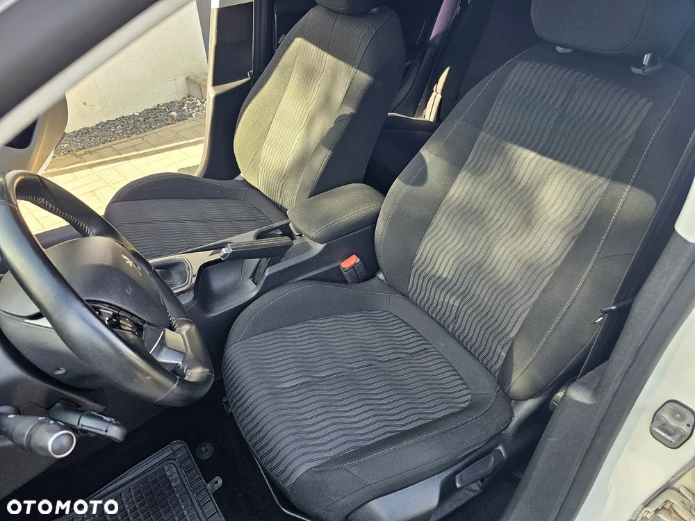 Peugeot 308 - 7