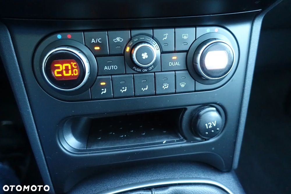 Nissan Qashqai 1.5 dCi DPF acenta - 32