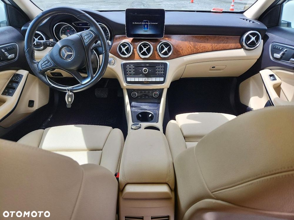Mercedes-Benz GLA 250 4-Matic - 8