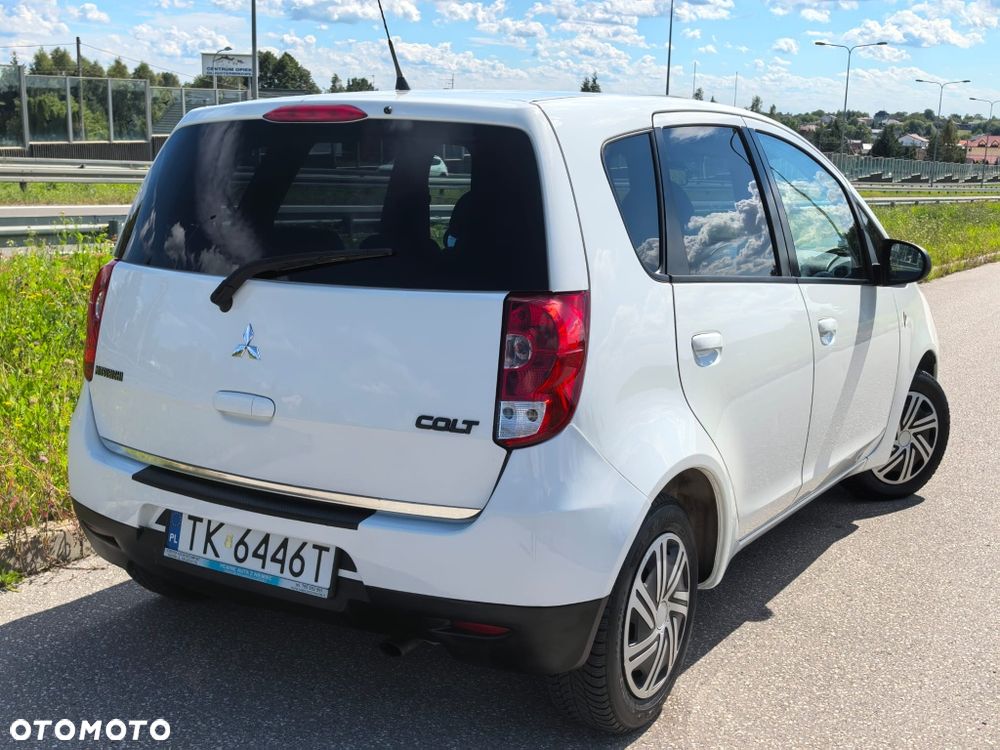 Mitsubishi Colt - 4