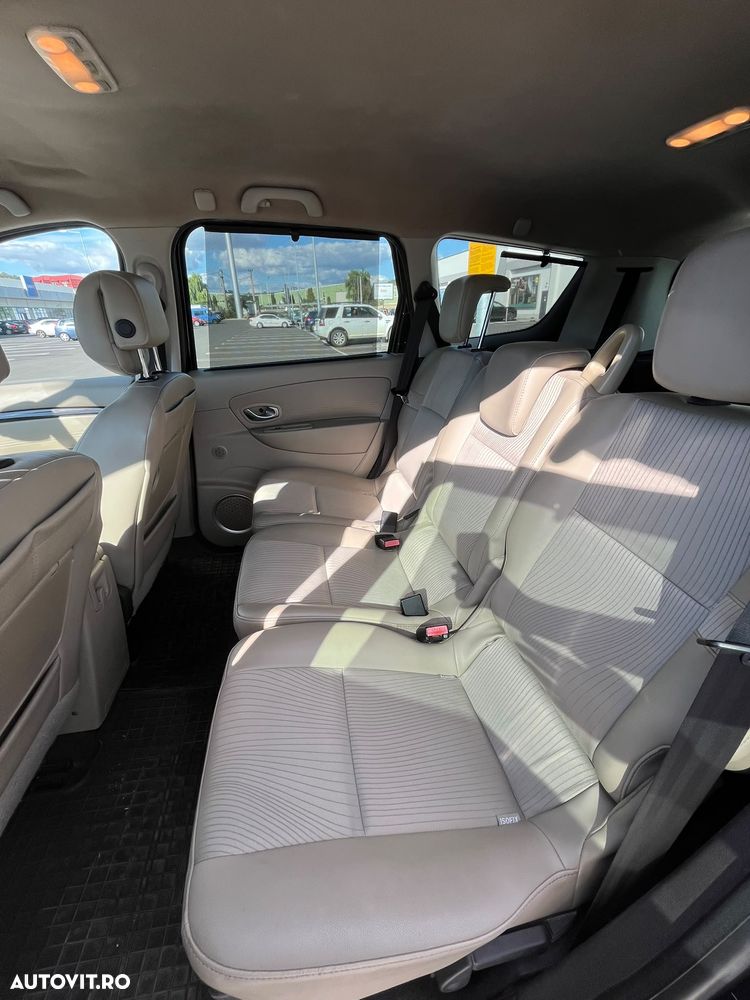 Renault Scenic - 10