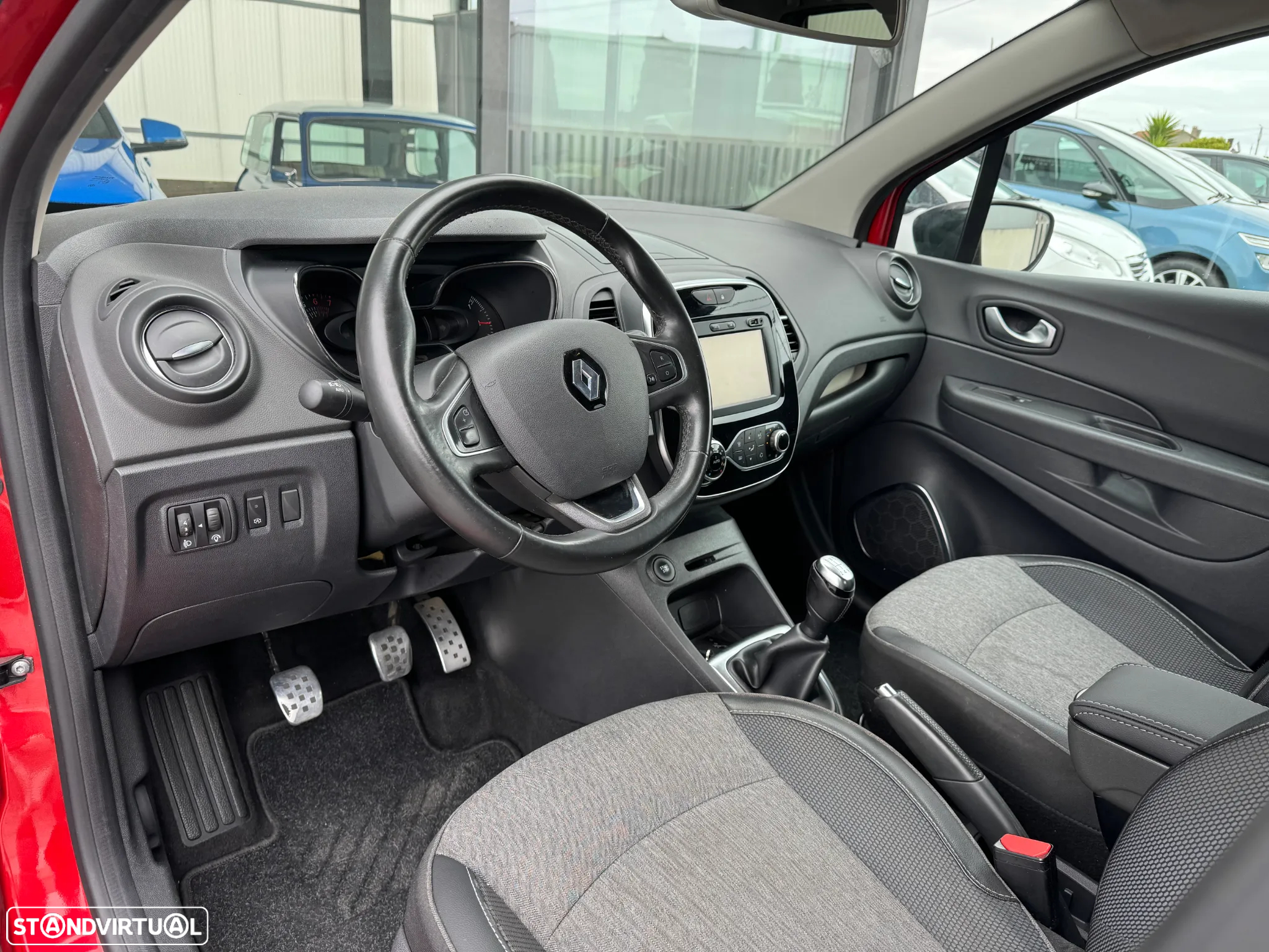 Renault Captur (ENERGY) TCe 90 INTENS - 4