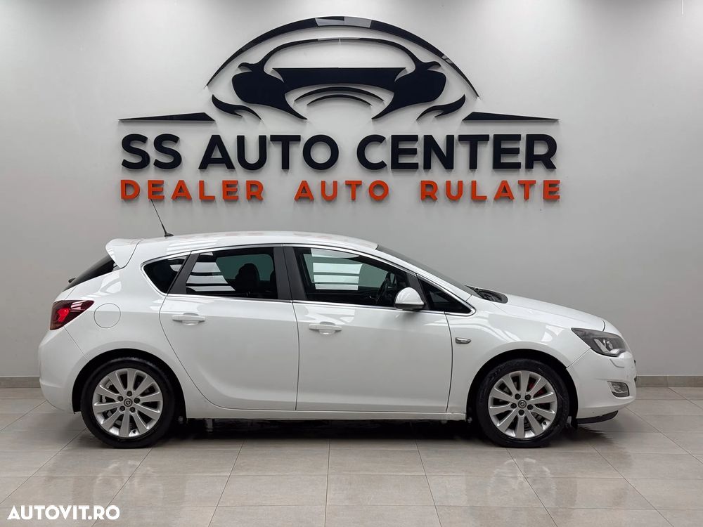 Opel Astra 2.0 CDTI Cosmo - 10