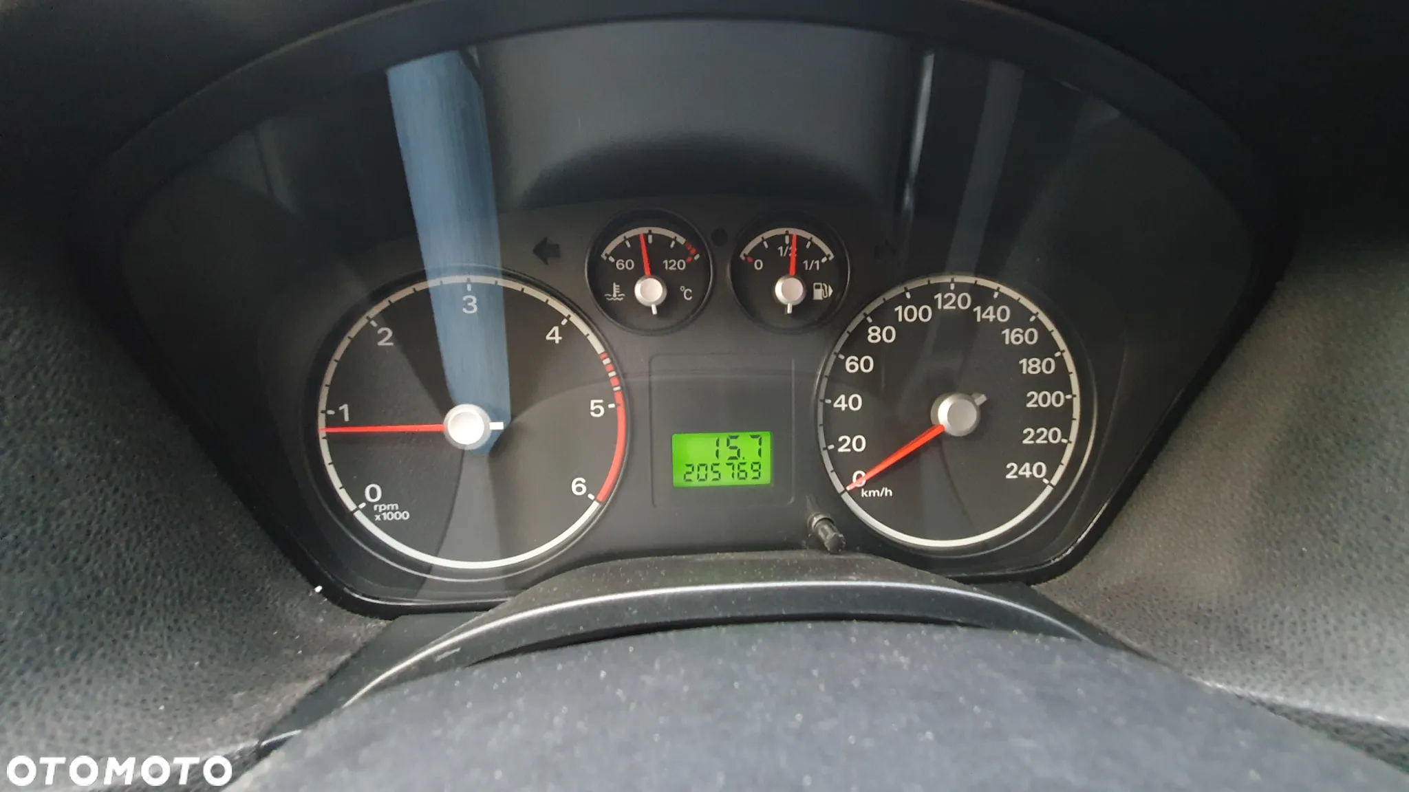 Ford Focus 1.6 TDCi Ambiente - 19