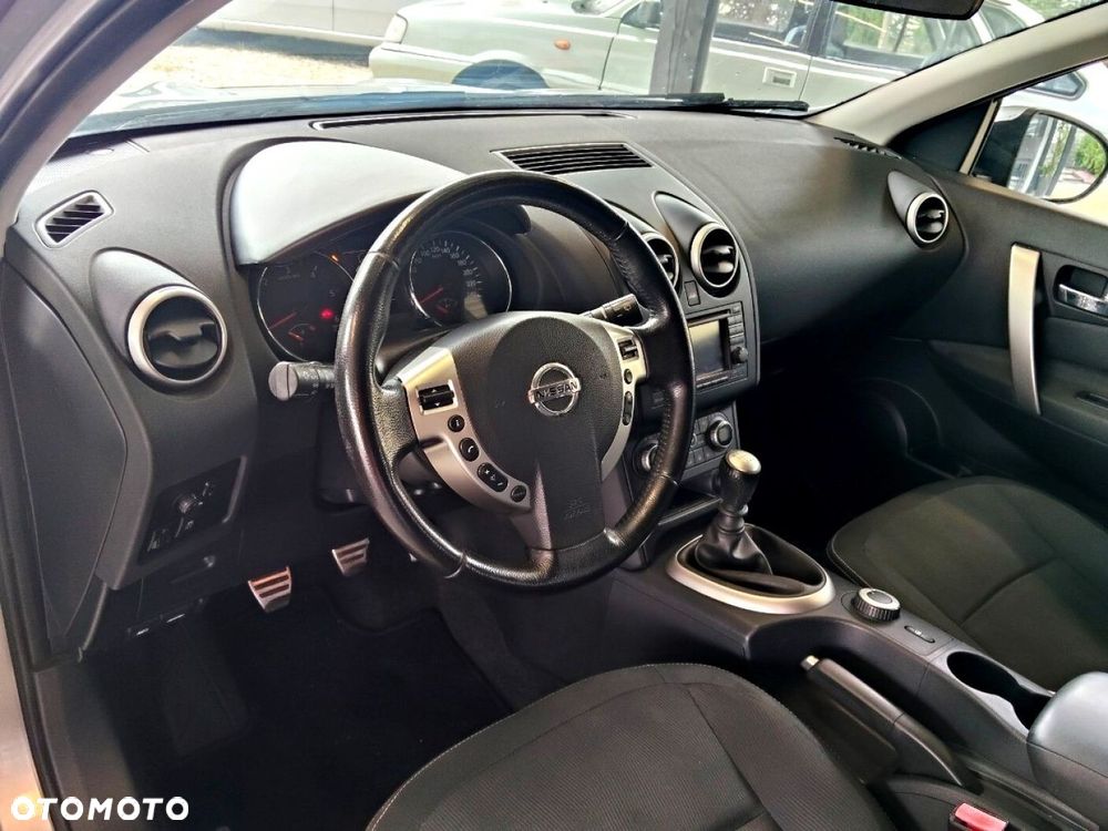 Nissan Qashqai+2 - 5