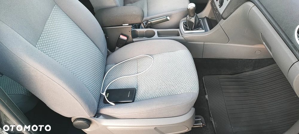 Ford Focus 1.6 TDCi Sport - 10