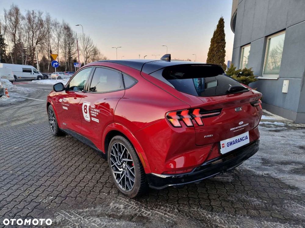 Ford Mustang Mach-E - 6