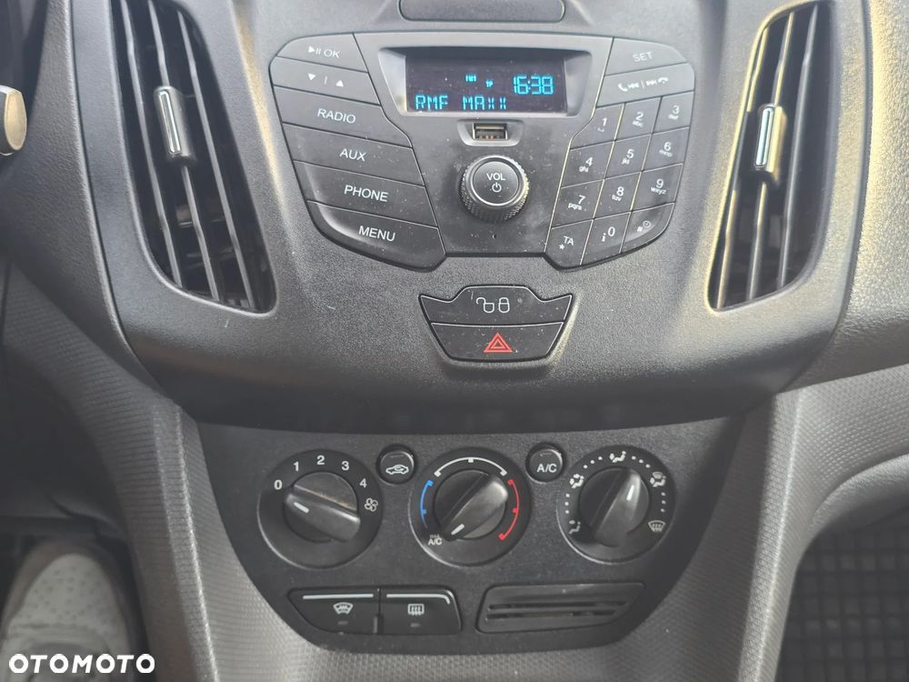 Ford Transit Connect - 8