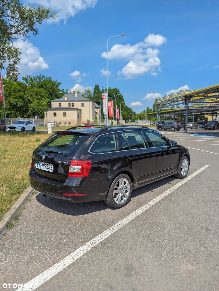 Skoda Octavia 2.0 TDI Ambition DSG - 6