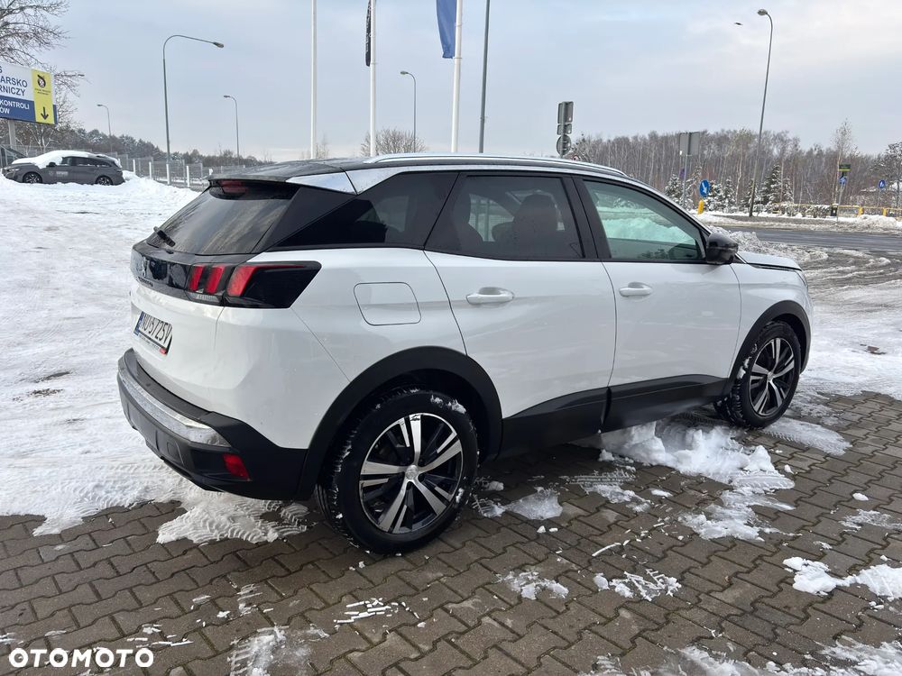 Peugeot 3008 1.2 PureTech GPF Active S&S EAT8 - 6