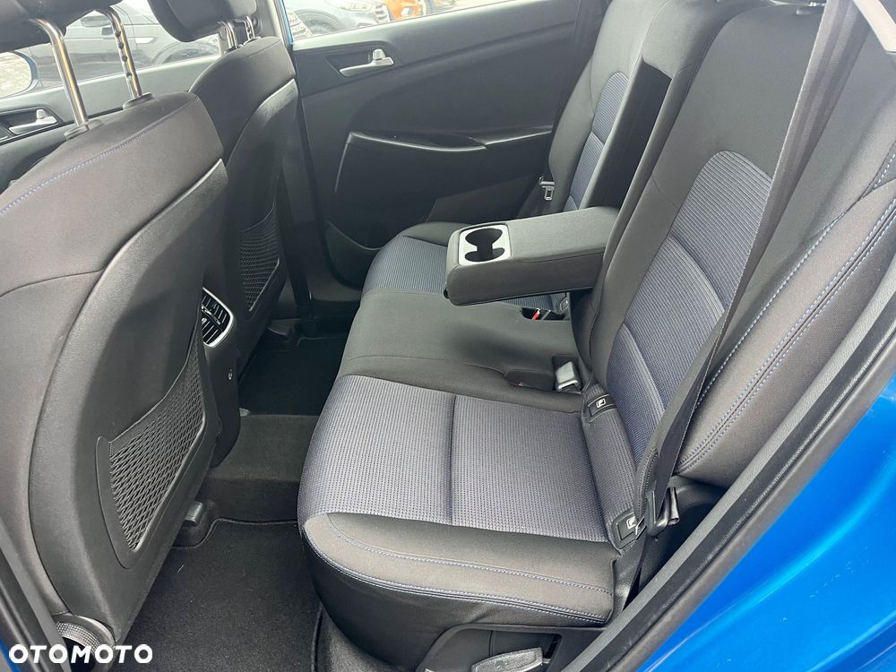 Hyundai Tucson blue 1.7 CRDi 2WD Intro Edition - 12