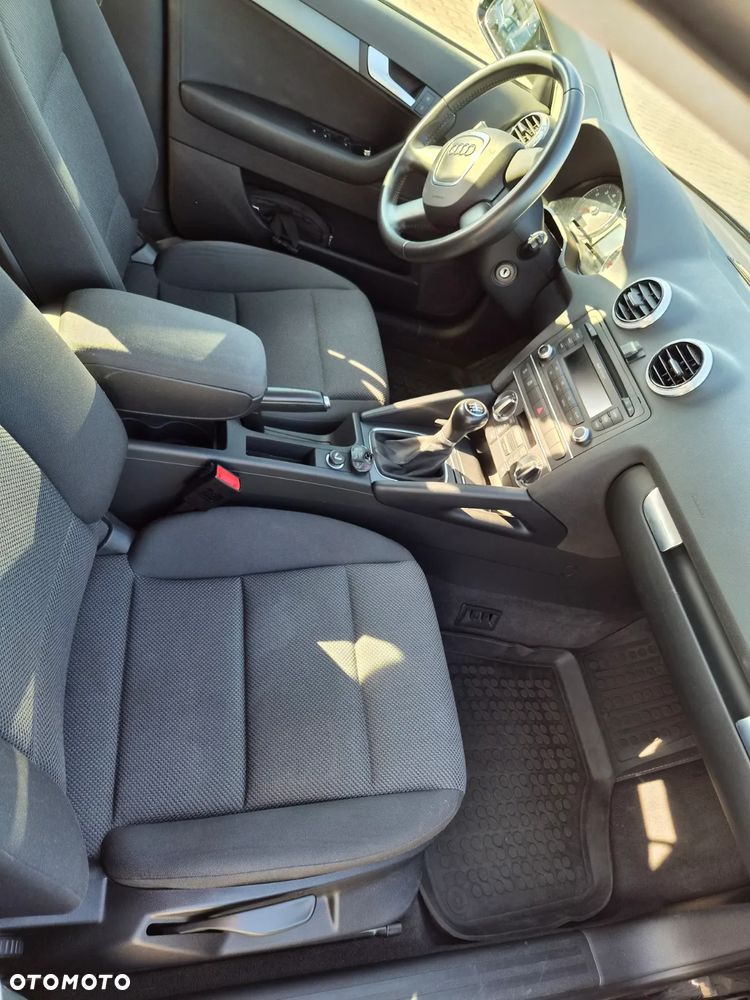 Audi A3 Sportback 1.2 TFSI Attraction - 10