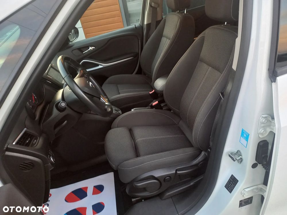 Opel Zafira - 15