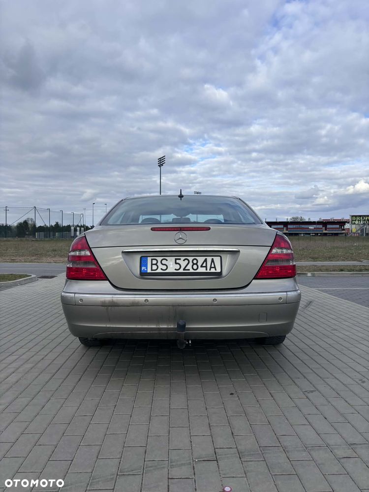 Mercedes-Benz Klasa E 200 CDI Elegance - 6