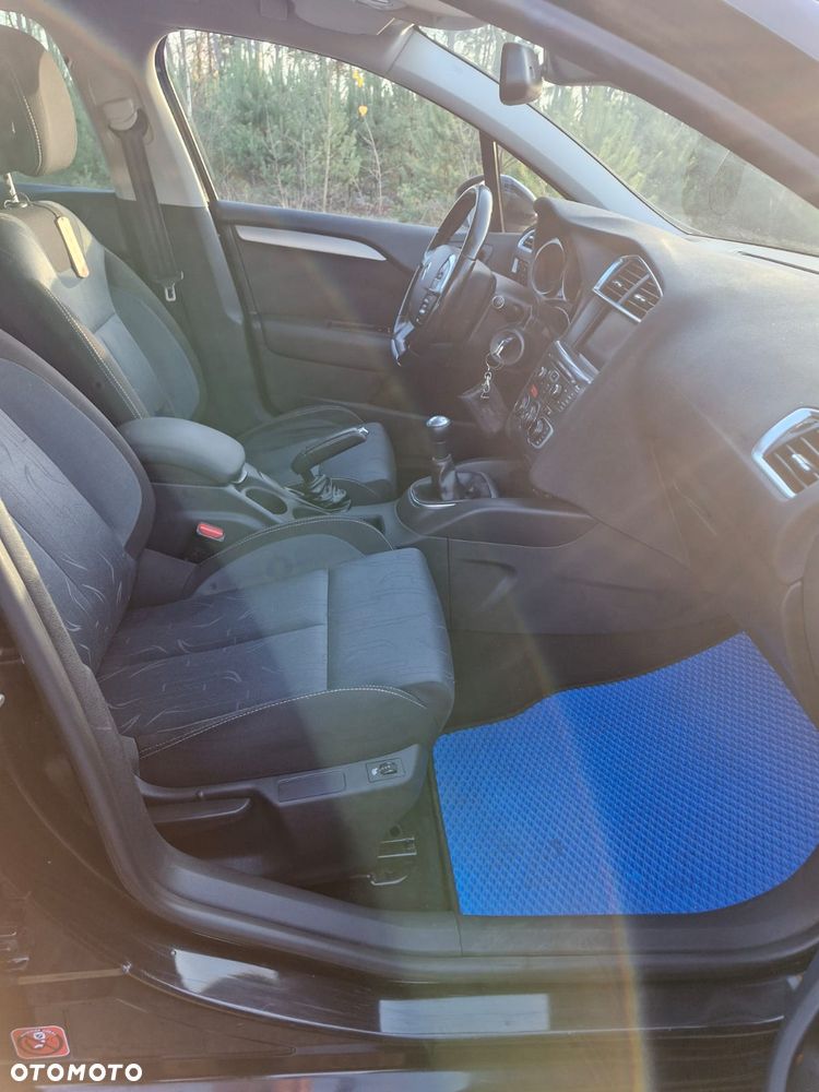 Citroën C4 VTi 120 Exclusive - 11