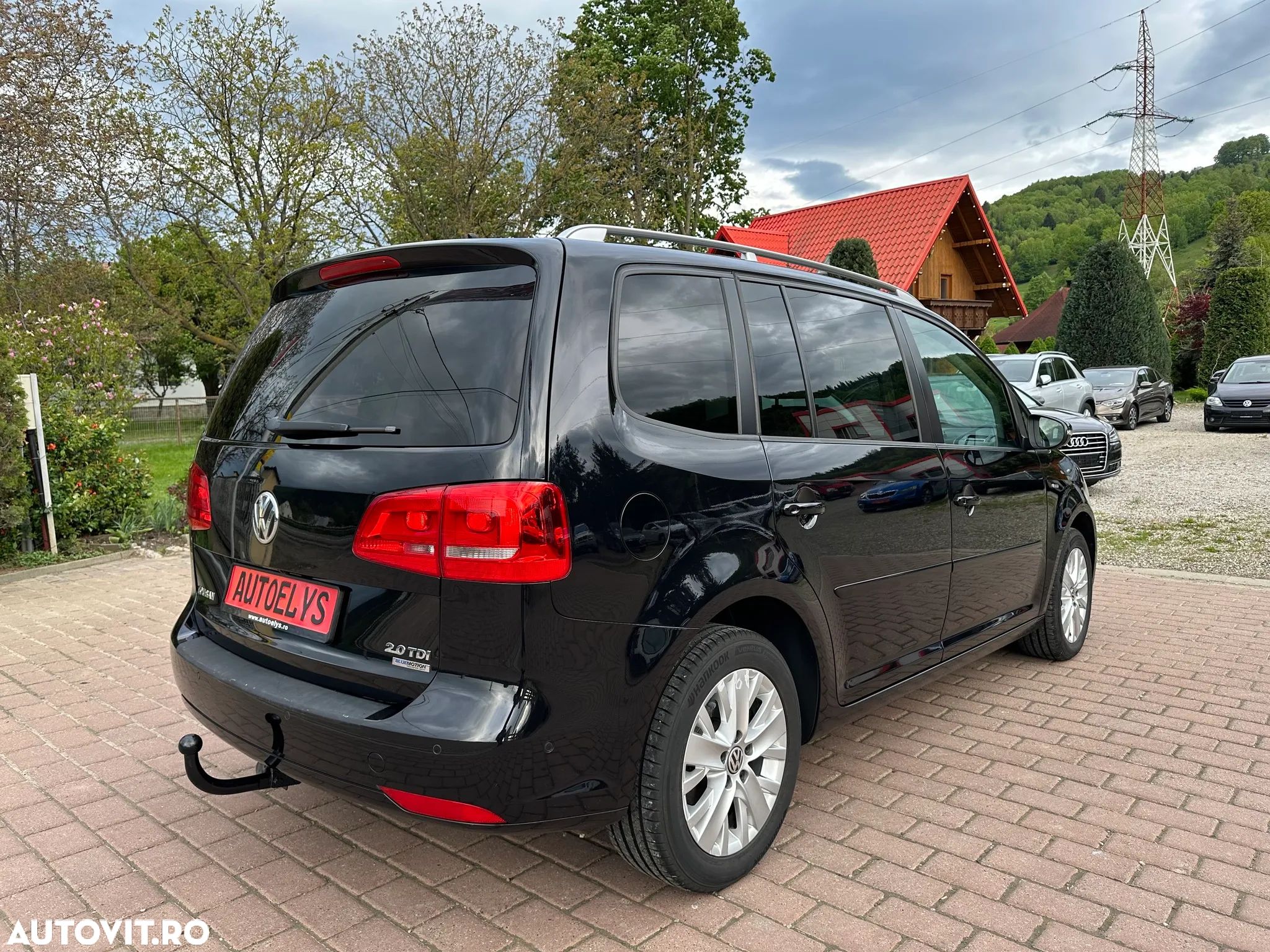 Volkswagen Touran 2.0 TDI DPF BlueMotion Technology DSG Life - 1